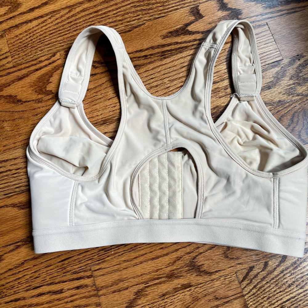 Post-Surgical Bra - Picture 3 of 5